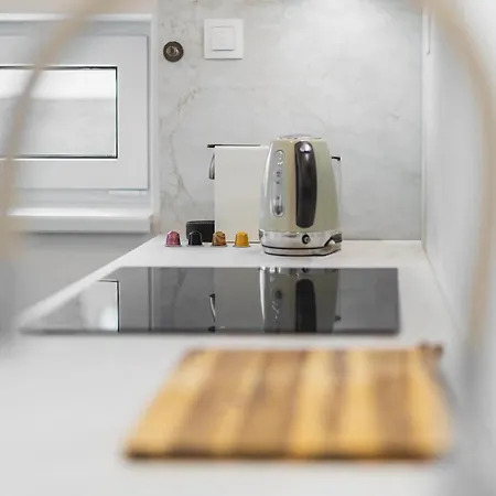 Shiny With Balcony & Private Parking Apartment