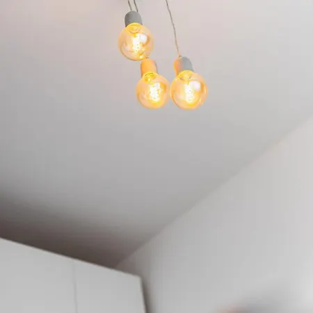 Shiny With Balcony & Private Parking Apartment *