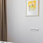 Shiny With Balcony & Private Parking Apartmán